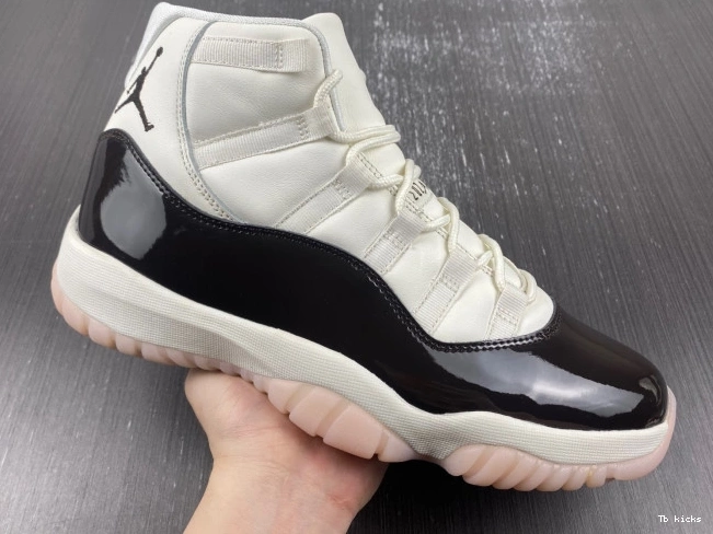 Reps TBK Jordan 11 Air WMNS AR0715-101 Neapolitan 0807